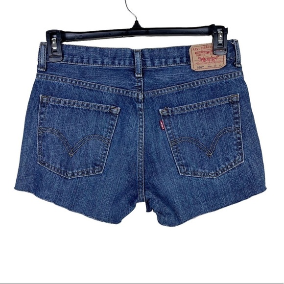 Levi's 550 Relove Grommets Mid Rise Frayed Hem Medium Wash Jean Shorts M - Picture 3 of 7